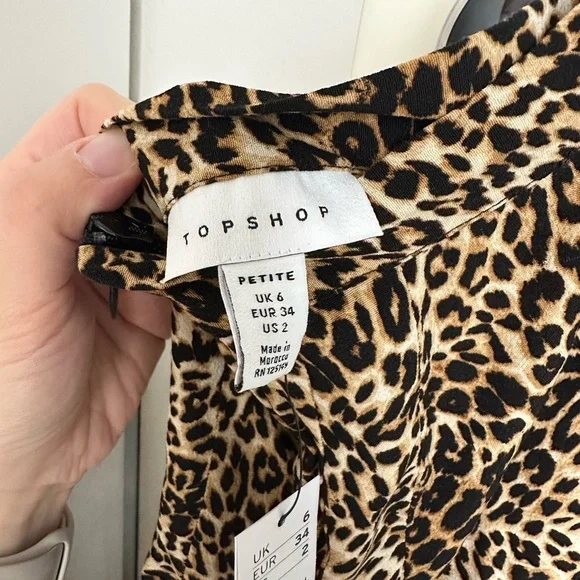 NWT Topshop PETITE Animal Print Midi Skirt Size 2 - Picture 7 of 13
